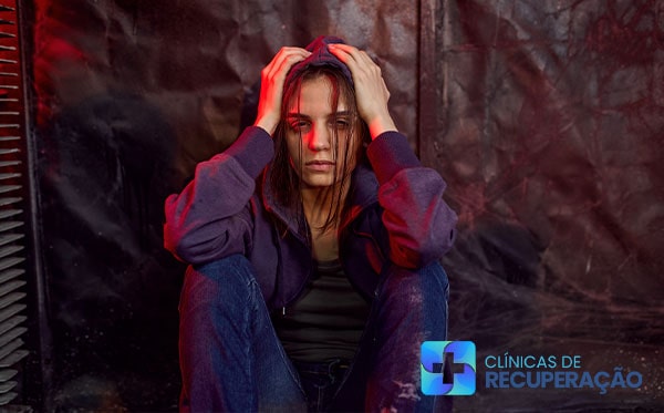 Clinica de Reabilitação Feminina Paraíso das Aguás - MS Usuária Drogas 