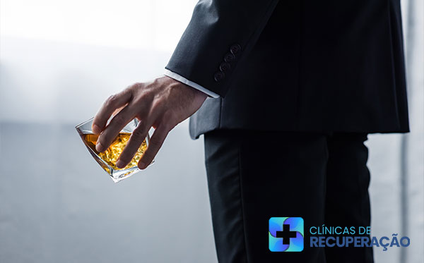 Alcoolismo - Internação e Tratamento em Paraíso das Aguás - MS 